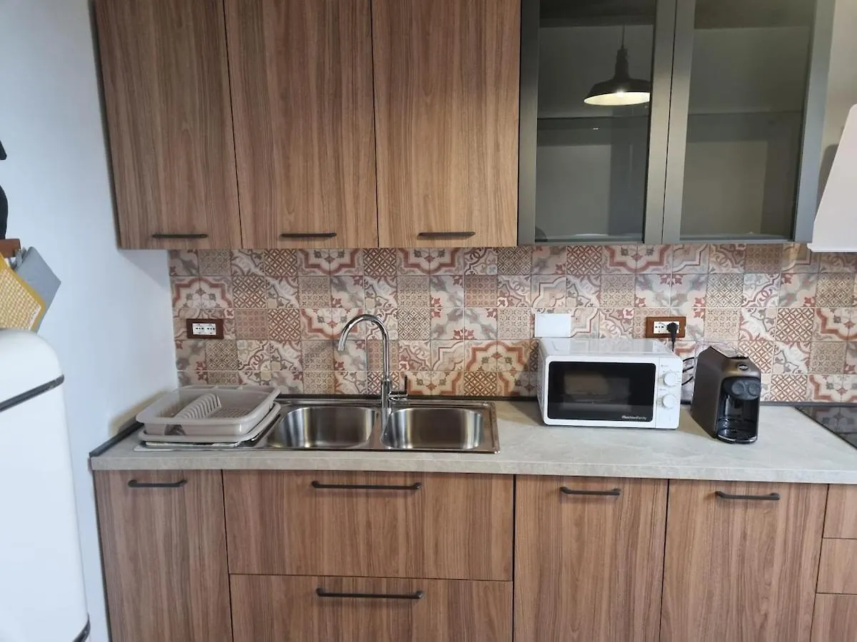 Tra Il Mare E I Monti Villa San Remo Nyaraló