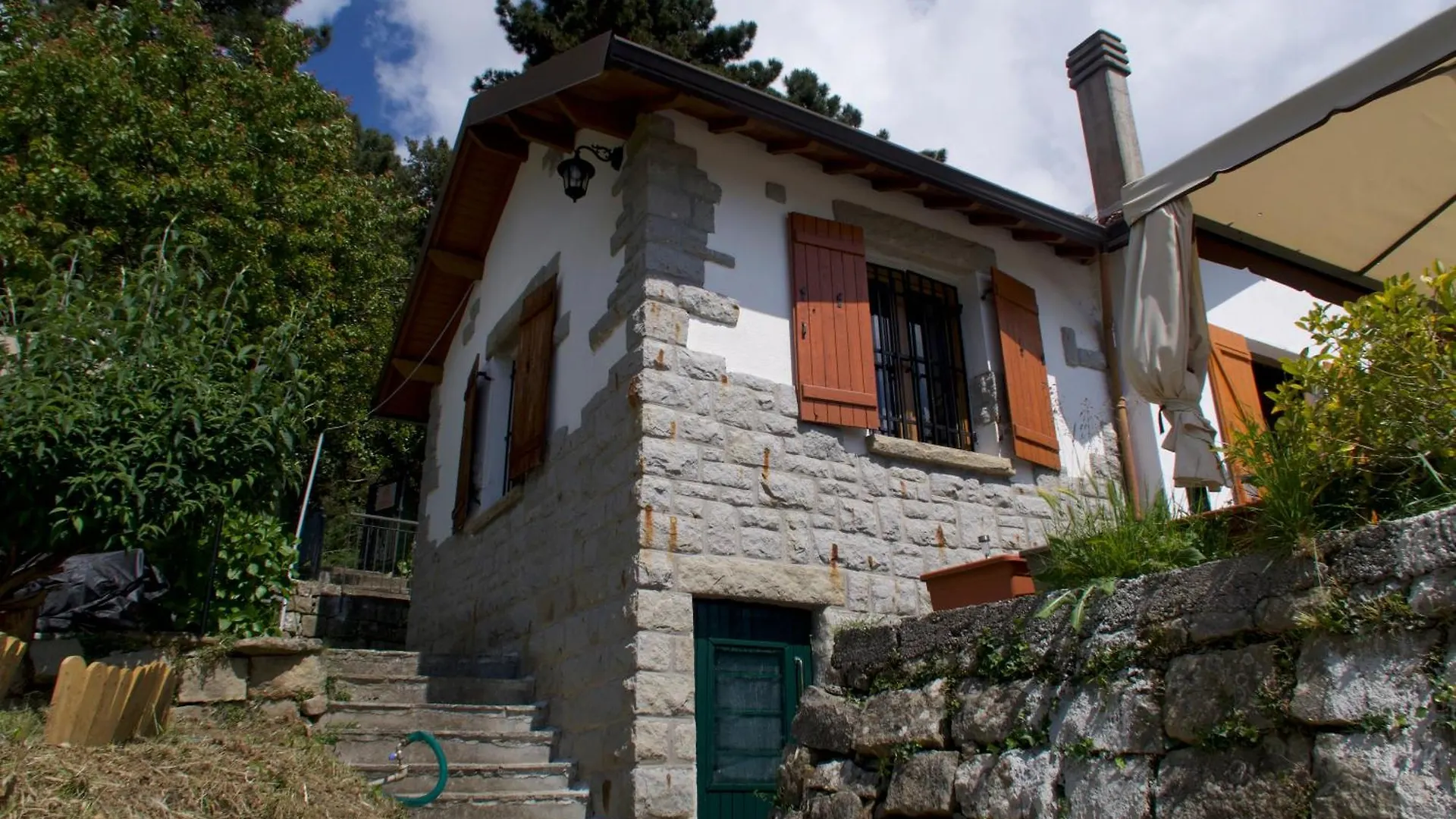 Tra Il Mare E I Monti Villa San Remo