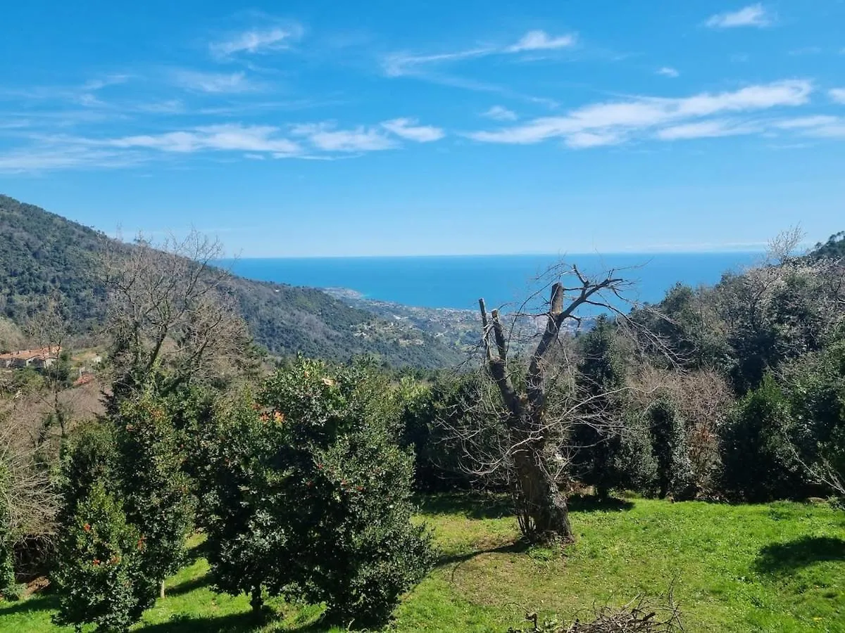 Tra Il Mare E I Monti Villa Sanremo 0*,  Italy