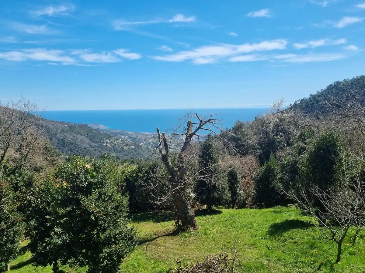 Tra Il Mare E I Monti Vila Sanremo